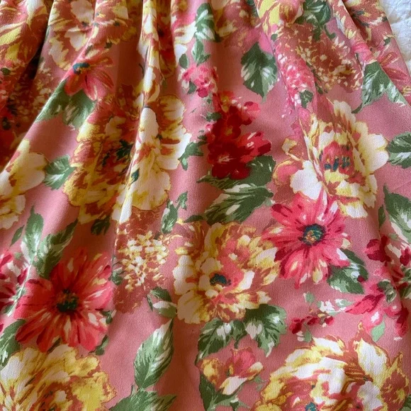 Destiny Floral Dress - Picture 3 of 9